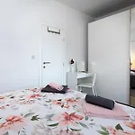 Oliva Apartman *