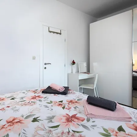 Oliva Apartment *